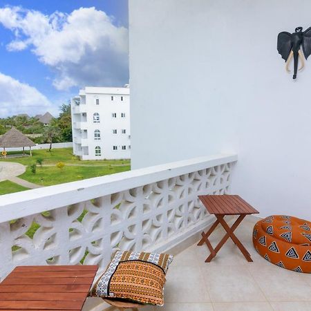 Bali House Apartment Malindi Bagian luar foto